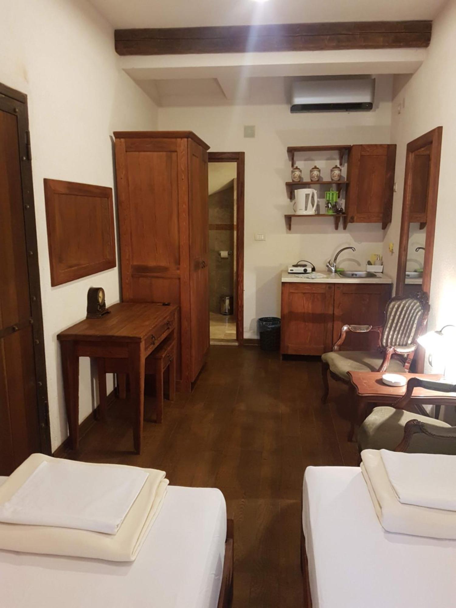 Skver Studio Apartments Херцег-Нови Экстерьер фото